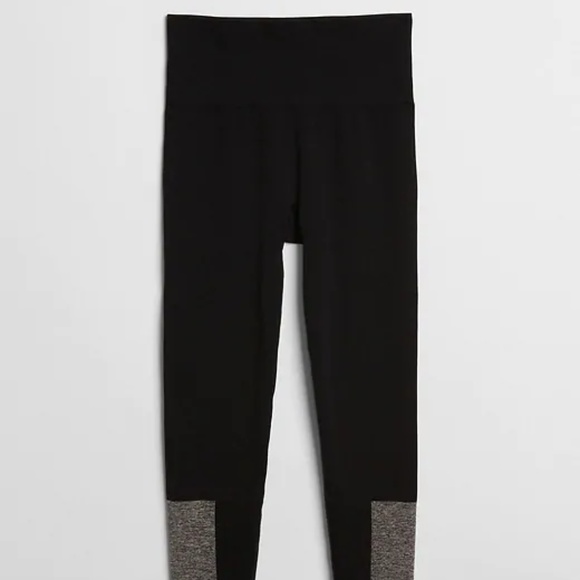 Gap GFast Mid Rise Seamless 7/8 Leggings XS Black - Picture 5 of 5